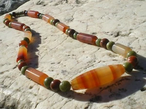 Tayrona Design Halskette aus Cornalin, grünem Granat und rotem Jaspis 250 ct!!! - Bild 1 von 8