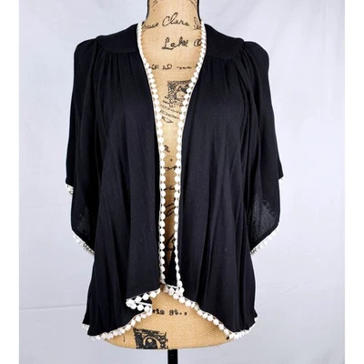 Cárdigan New Directions Petite Negro Rayón Pom Ribete Kimono Top PS Foto 1 de 4