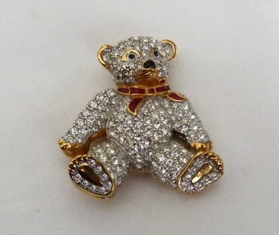 1 3/4" CISNE FIRMADO SWAROVSKI PAVÉ CRISTAL ROJO ESMALTE ARCO Y ESPALDA OSO DE PELUCHE PIN Foto 1 de 4