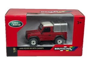 Boxed Britains 1:32 Land Rover Defender 90 Td5 - Red W/ Silver Canopy - 42732 - Picture 1 of 12