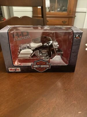 Motocicleta Harley Davidson escala 1:18 Maisto - lacrada de fábrica - Imagem 1 de 4