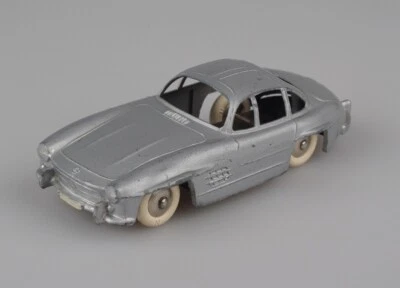 RARITA' ASSOLUTA. INVICTA Mercedes Benz 300SL argento - Immagine 1 di 4