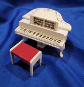 Vintage Lundby Wood Grand Piano And Bench Dollhouse Furniture New old Stock 