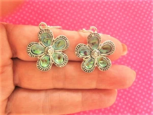 Abalone shell daisy earrings bracelet set - Picture 1 of 2