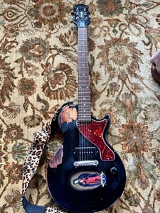 Billie Joe Tribute Guitar INCLUDES GIBSON H-90 DOGEAR PICKUP - GREEN DAY - Picture 1 of 4
