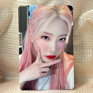 Kimlip Official MMT Photocard Loona 2022 1st World Tour LoonaTheWorld Kpop - Picture 1 of 2
