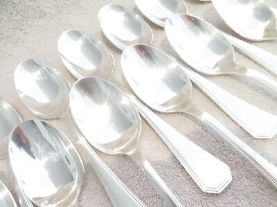 12 cucharas sopera francesas vintage chapadas en plata Christofle America 20,6 cm Foto 1 de 4