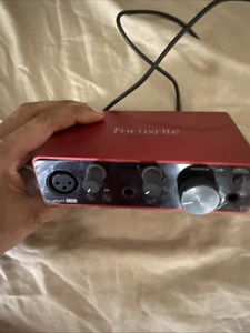 Focusrite Scarlett Solo 3rd Gen 2-Channel Pro Audio Interface - SCARLETT-SOLO-3G - Picture 1 of 6