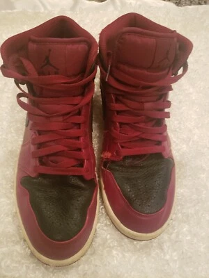 Hombre Nike Air Jordan 1 Mid Team Rojo Negro Summit Blanco Talla 10.5 554724 601 Foto 1 de 4