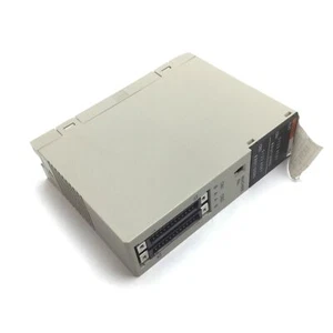 Omron C200H-ID501 Module d'entrée TTL haute densité / multiplexe, 32 points - Photo 1/5
