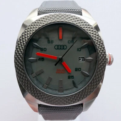 Audi гонки электрический спортивный автомобиль аксессуар дизайн Японии Movt солнечной энергии часы - Изображение 1 из 4