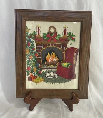 De Colección Bordado Crewel Acogedor Hogar Árbol de Navidad Chimenea Terminado Enmarcado 1988 Foto 1 de 4