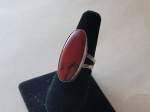 Unusual Vintage Sterling & Red Jasper Oval Ring ~ Size 6.75 - Picture 1 of 3