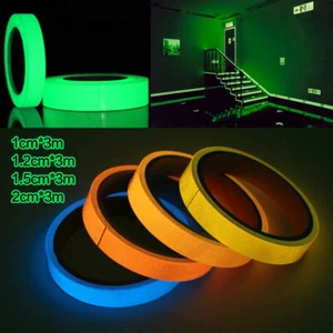 2X Nastro Fluorescente Luminoso Riflettente Parete Scale Autoadesivo Avviso Adesivo - Foto 1 di 23
