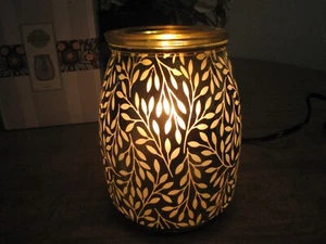 SCENTSY LAUREL FULL SIZE WARMER - Picture 1 of 5