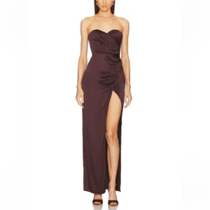 Neu mit Etikett Michael Costello x REVOLVE Dimity Kleid schokobraun Satin Maxikleid XS - Bild 1 von 10