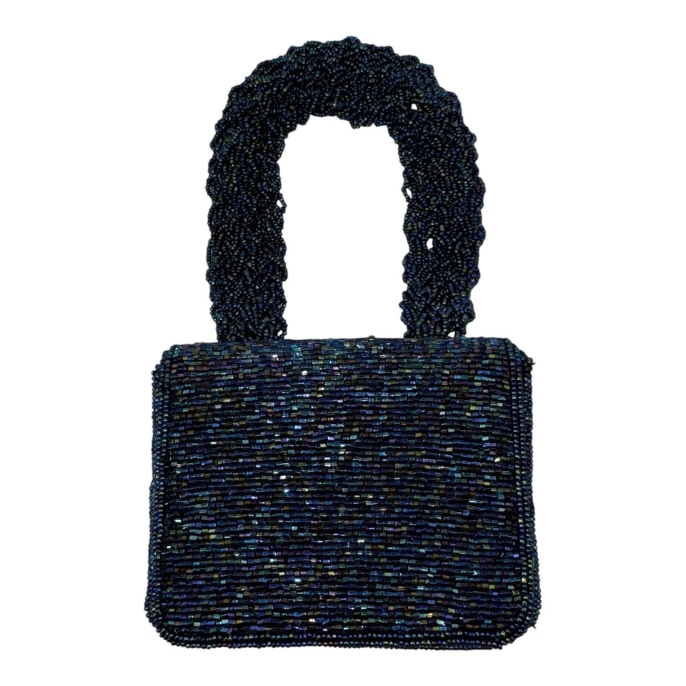Mini bolso metálico brillante con cuentas azul oscuro Sasha con espejo Foto 1 de 4