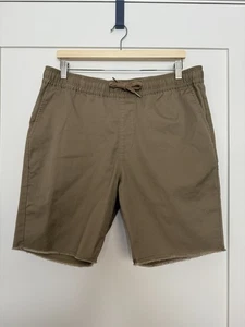RVCA Week-End Fit Shorts Herren Gr. L hellbraun Gummibund Kordelzug Stretch Taschen - Bild 1 von 14