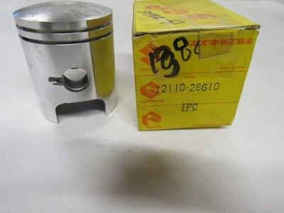 Suzuki TM100 1974-1975 pistón original STD 12110-28610 nuevo de stock Foto 1 de 3
