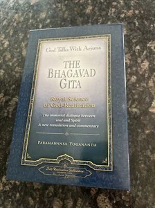 The Bhagavad Gita by Paramahansa Yogananda, 2 Volume Box set + 2 Photos - Picture 1 of 8