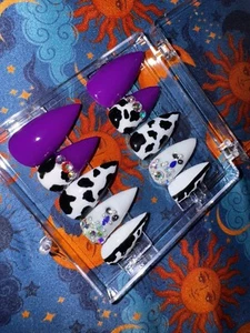 Cow Print Press On Nails - Picture 1 of 5