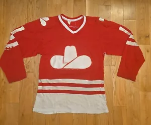 VERA MASCHERA VINTAGE anni 70 Calgary Wranglers WHL CHL #11 ROSSO maglia hockey trasferta MiC - Foto 1 di 10
