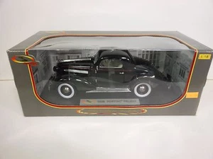 Signature Models 1936 Pontiac Deluxe (Die-cast - 1:18 Scale) - Picture 1 of 1