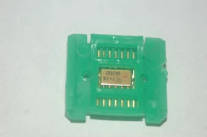 TEXAS INSTRUMENTS SN5400 All Gold Vintage Flat Pack Date Code-7425 Quantity-1 - Picture 1 of 3