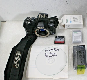 Olympus E-420-10 MP, 2,5"CD DSLR + Olympus 14-42mm Objektiv, Shuter 152 act - Bild 1 von 13