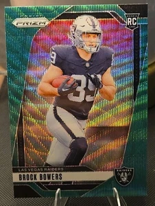2024 PRIZM FOOTBALL BROCK BOWERS GREEN WAVE PRIZM RC #315 RAIDERS 🔥 Rookie - Bild 1 von 3
