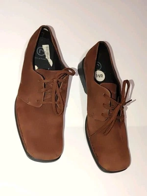 Rockport Womens Brown 7 1/2 Suede Oxfords Business Casual Lace Up Slip Resistant - Image 1 of 4