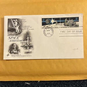 G011 United States 1971 United States in Space - A Decade of Achievements FDC - Picture 1 of 4