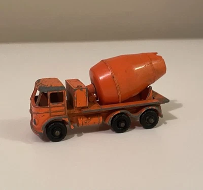 Vintage 1960s Matchbox Lesney Foden Cement Mixer No. 26 Orange - Diecast Toy - Image 1 of 4