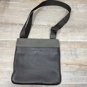 NWT EMPORIO ARMANI SMALL BLACK LEATHER MESSENGER BAG YLWZV Y4M055 - Picture 1 of 9