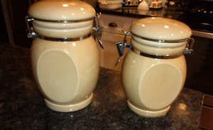 Lillian Vernon Ceramic - YELLOW CANISTER SET OF 2 - lids and seals 9.5" & 8" - Picture 1 of 7