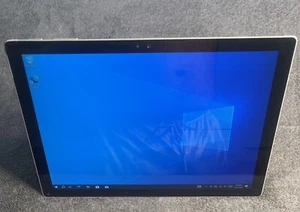 Microsoft Surface Pro 4 1724 Core m3 6Y30 0.90 GHz 4 GB DDR3 Tablet 64GB GB SSD - Picture 1 of 6