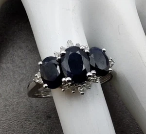 Anillo Estate QVC 14K Oro Blanco 1.35tcw Triple Ovalado Zafiro y Diamantes Talla 8.75 - Imagen 1 de 15