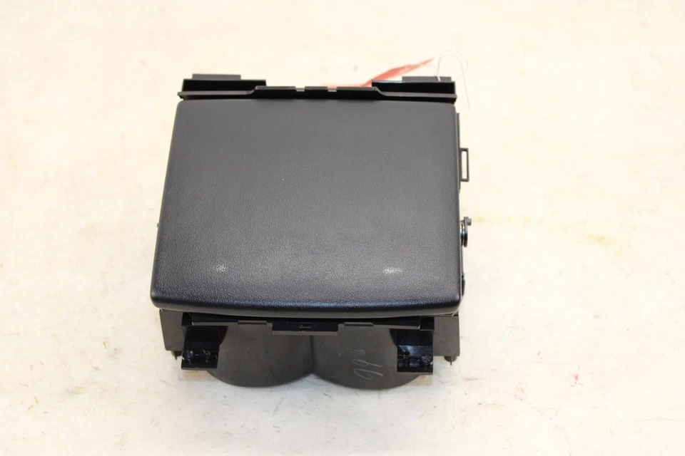 2010-2015 Infiniti Q60 G37 Coupe console central porta-copo fabricante de equipamento original Mi116 - Imagem 1 de 4