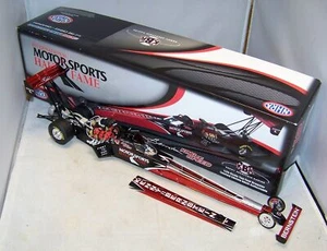 1:24 ACTION 2012 HOF NHRA TOP FUEL DRAGSTER KENNY BERNSTEIN COLOR CHROME SER #4 - Bild 1 von 6