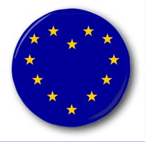EU HEART FLAG - 25mm 1" Button Badge - Novelty Cute EU BREXIT Vote Leave Europe - Picture 1 of 1