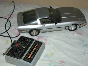 Vintage 1985 New Bright Chevrolet Chevy Corvette RC Toy Model Car 1:18 - Picture 1 of 8