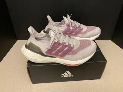 ¡Nuevo! Zapatos para correr Adidas Ultraboost 21 rosa hielo/púrpura para mujer. Talla 6. ¡Impresionante! Foto 1 de 4
