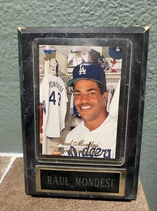 1994 Donruss Studio #70 Raul Mondesi with Plaque and Free Shipping! - Picture 1 of 6
