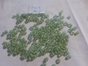 lot de 200 PERLES en verre vintage artisanale verte vert olive ovale - Imagen 1 de 4