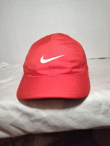 Nike Featherlight Gorra Dri-Fit Correr Ciclismo Rojo Correa Sombrero Blanco Swoosh - Imagen 1 de 11