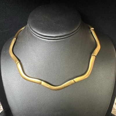 Givenchy - Collar de eslabones ondulados texturizados cepillados enchapados en oro vintage / 16" Foto 1 de 4