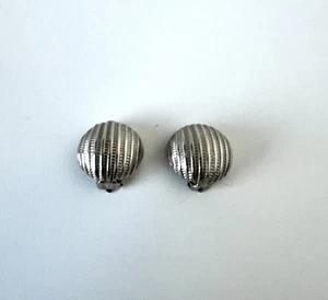 Ohrclips glänzend Silber Muschel Modeschmuck - Bild 1 von 2