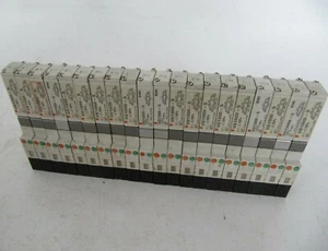 Elettrovalvola pneumatica chiusa centrale SMC 3 Pos VQ1300-5 #E3 - Foto 1 di 4