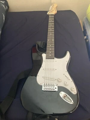 elevation electric guitar and amplifier With Cover Bag Bridgend/S Wales - Image 1 of 4