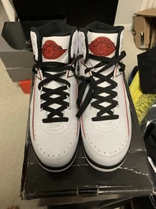 DS 2010 Nike AIr Jordan II 2 Retro QF WHITE VARSITY RED 9.5 - Bild 1 von 6